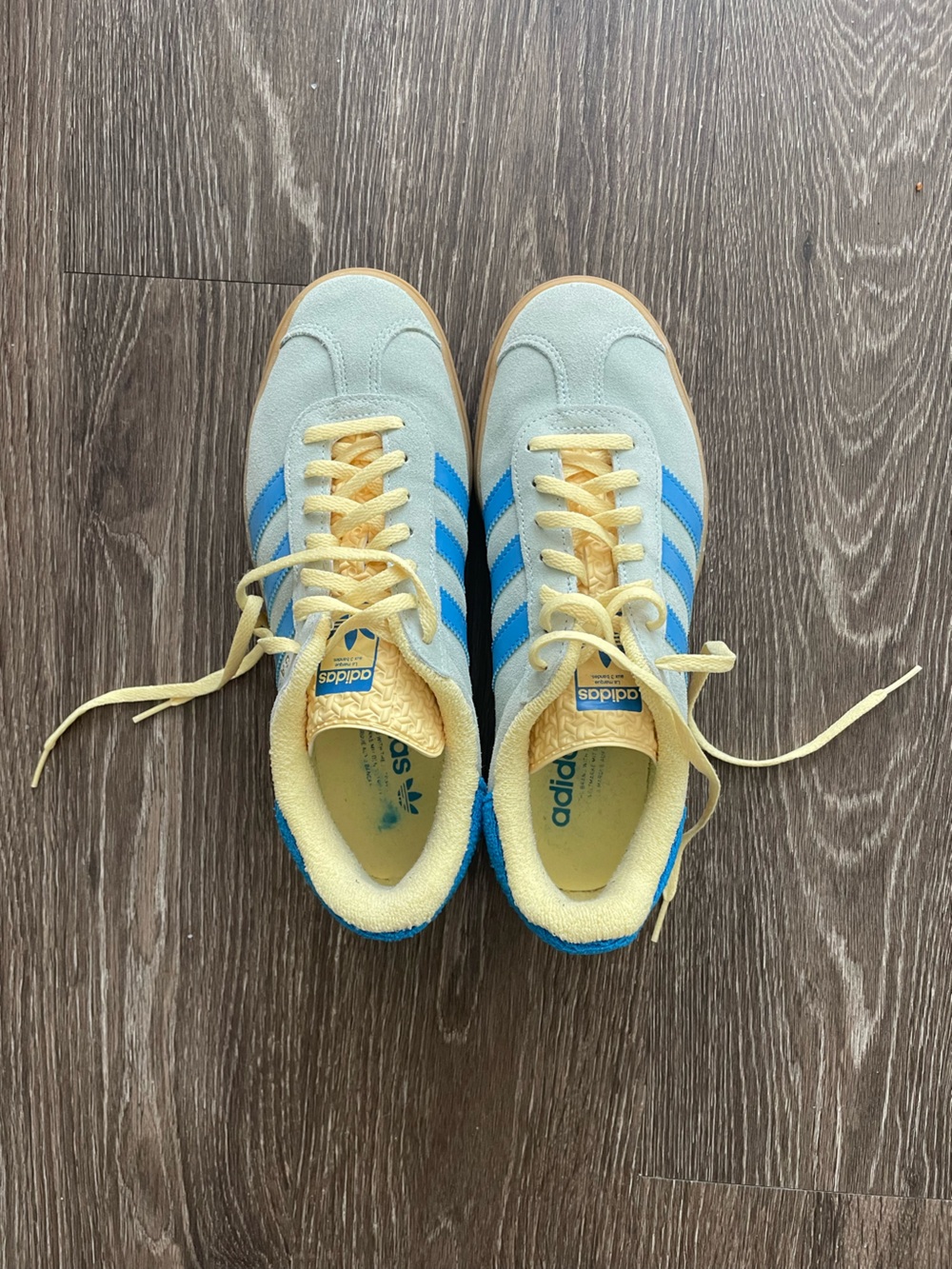 adidas Gazelles Women Size 8.5 Blue & Light Yellow Sneakers